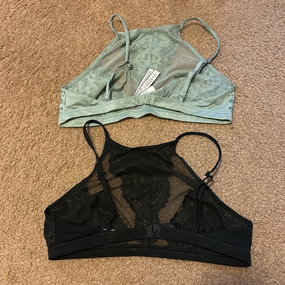 VS Bras - Picture 2 of 2